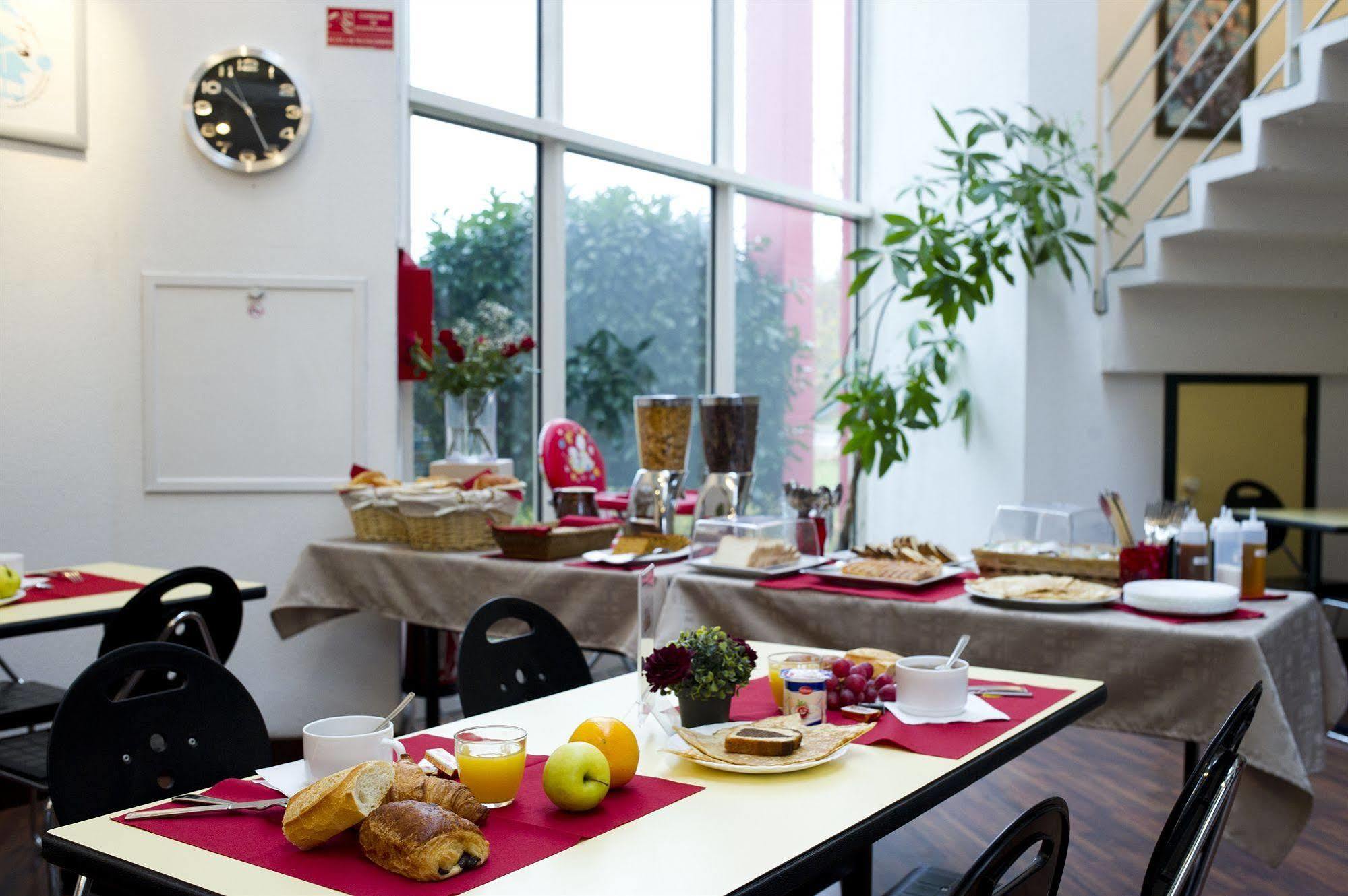 Hotel Cerise Auxerre Monéteau المظهر الخارجي الصورة